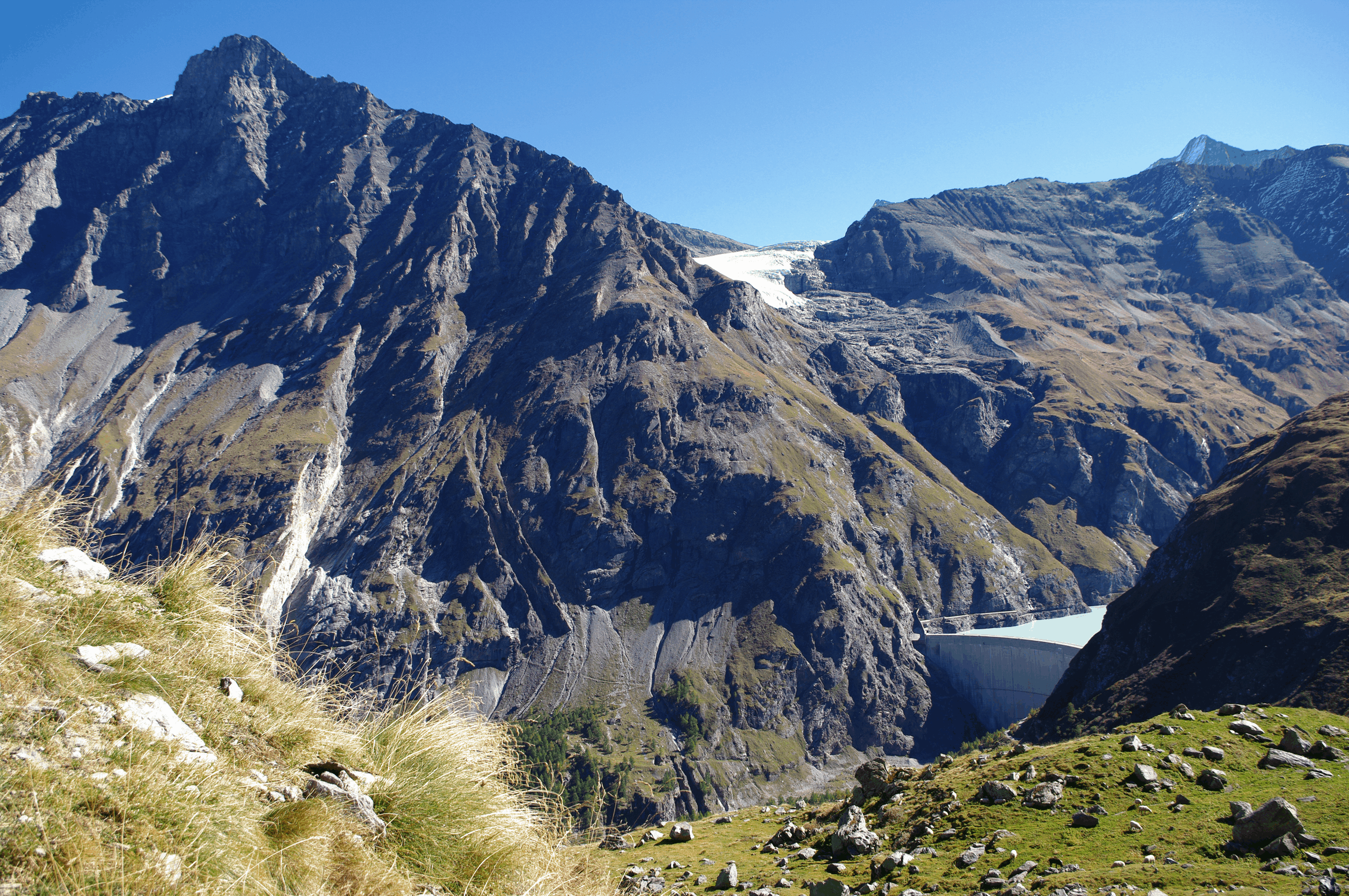 Le Pleureur et le glacier du giétro